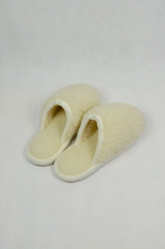 imgi_37_Kapcie-Janosik---Ecru---Wooltex.pl.webp